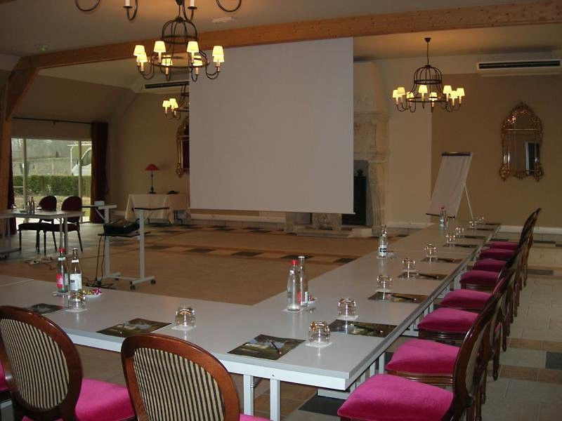 Chateau D'Augerville Golf & Spa Resort المظهر الخارجي الصورة