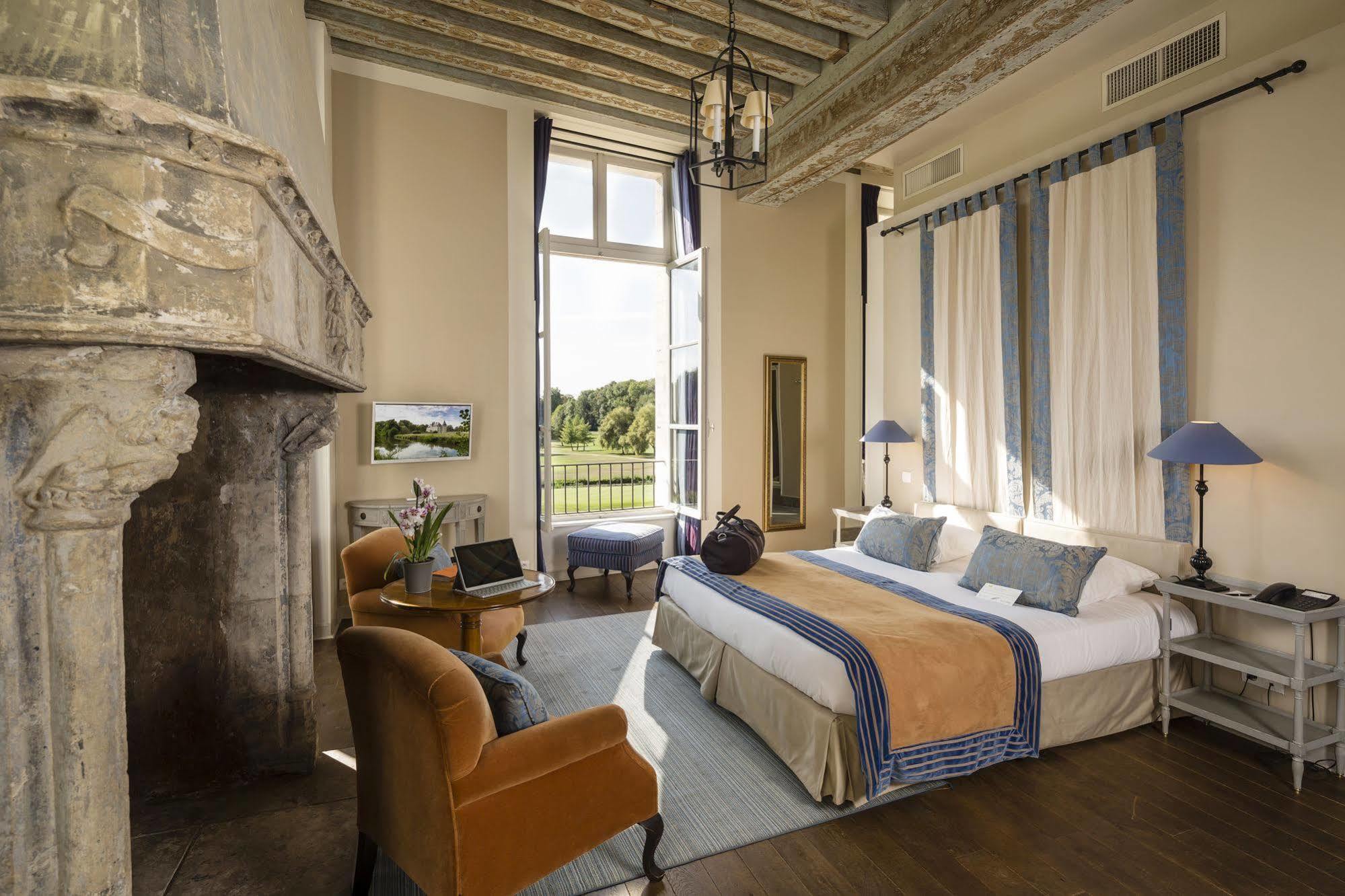 Chateau D'Augerville Golf & Spa Resort المظهر الخارجي الصورة