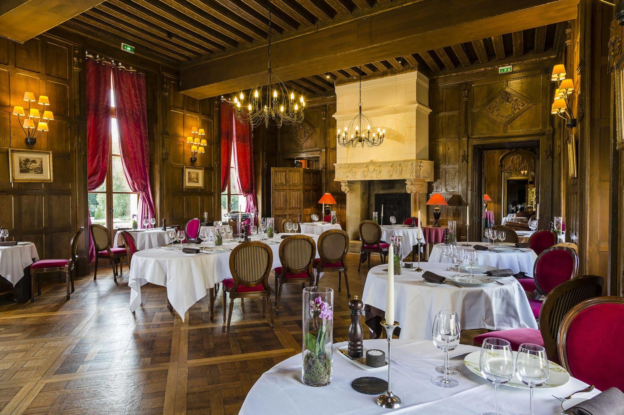 Chateau D'Augerville Golf & Spa Resort المظهر الخارجي الصورة