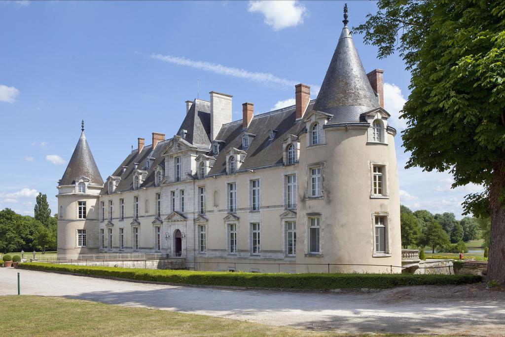 Chateau D'Augerville Golf & Spa Resort المظهر الخارجي الصورة